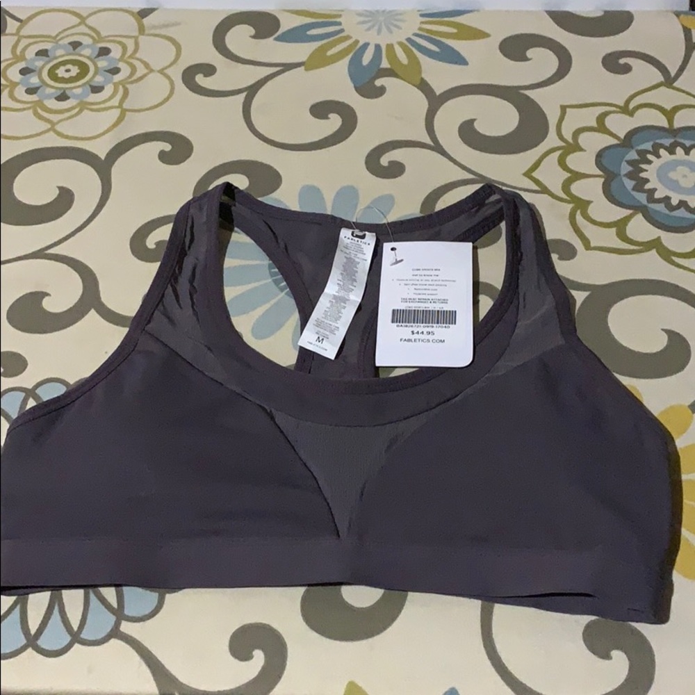 Fabletics NWT Racerback Cobie Sports Bra in M